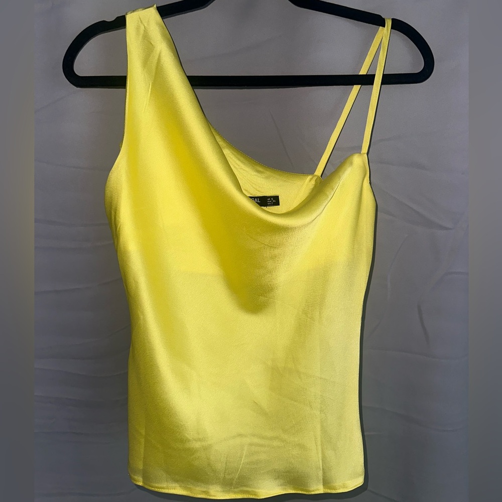 Supper cute yellow Silk tank top